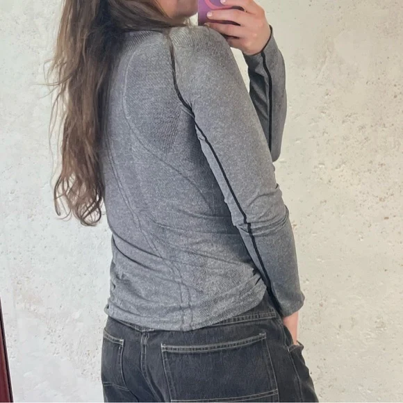 Spiritual Gangster Gray Activewear Athletic Long Sleeve Top Size XS/S NEW - Picture 3 of 11